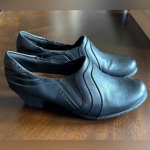 Rockport Black Leather Shoes,‎ Size 7.5, Slip On